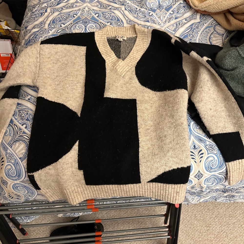 Verge Girl sweater set